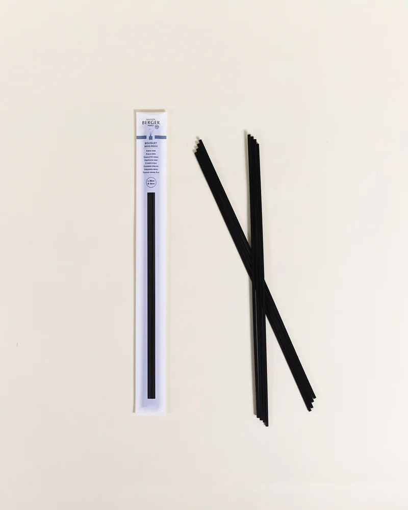 Pack of 8 synthetic black sticks 30cm